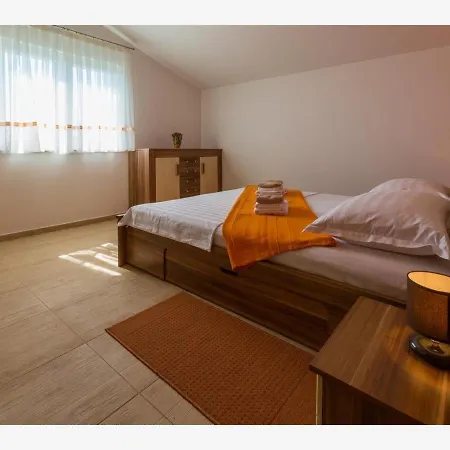 Gomercic アパート *