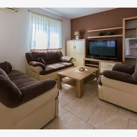 Gomercic Apartment