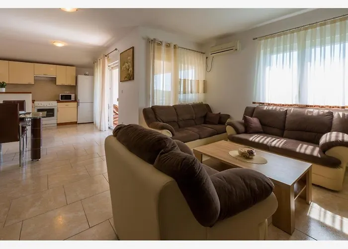 Daire Gomercic Grižane